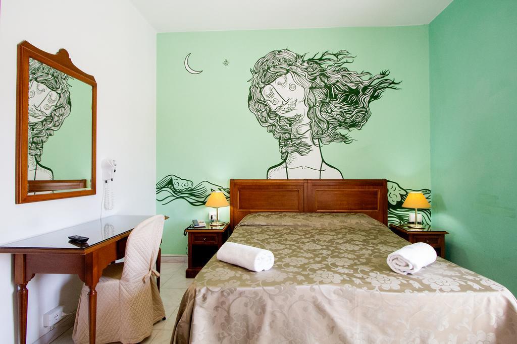 Hotel Regina ลิโด ดิ กามาโยเร ภายนอก รูปภาพ